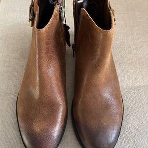 NWOT Rockport Brown Leather Women's Boots